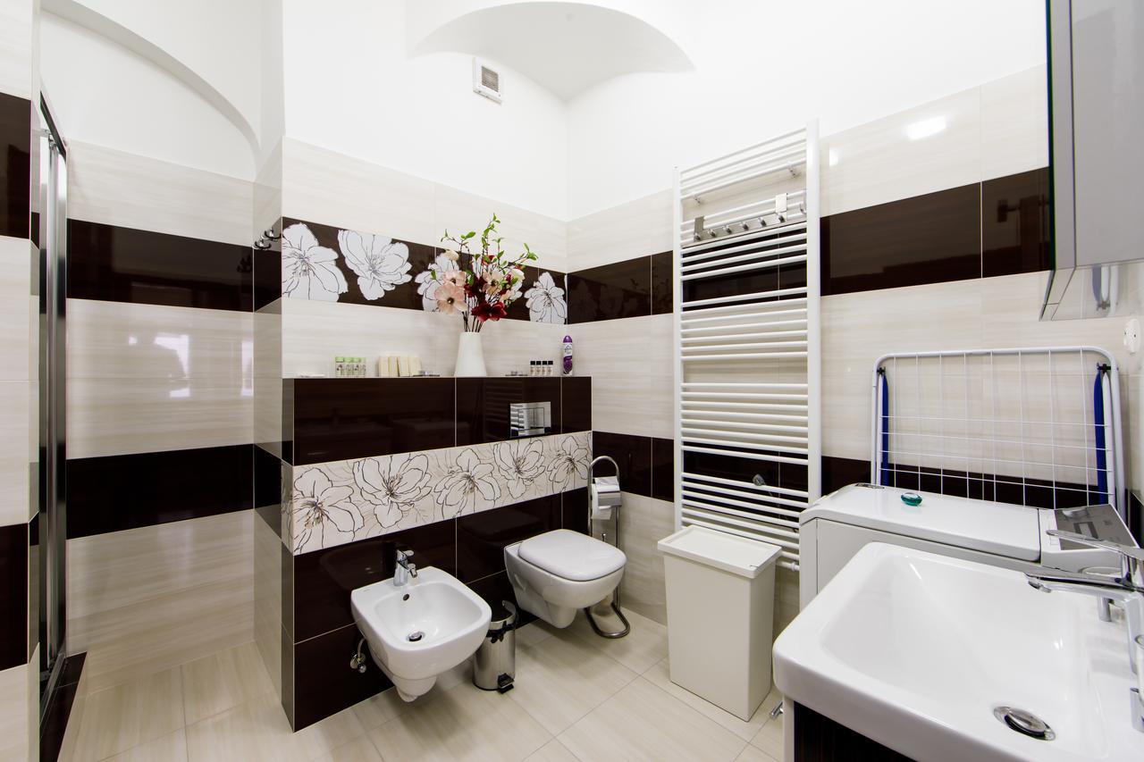 Aplend City Apartments Na Vrsku Bratislava Buitenkant foto