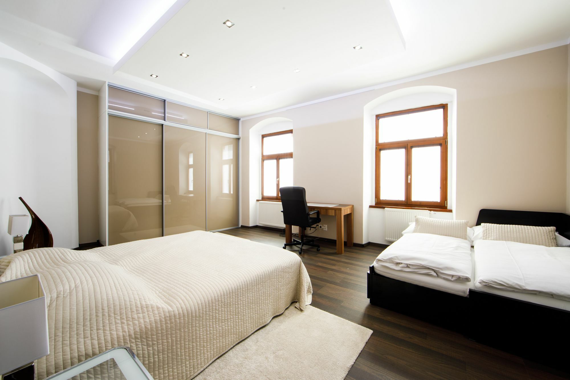 Aplend City Apartments Na Vrsku Bratislava Buitenkant foto